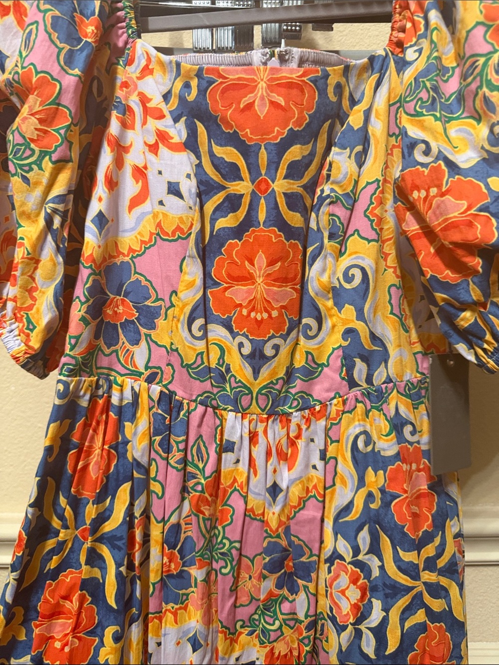 Vince Camuto Women's Print Square Neck Puff Sleeve Midi Dress - Picture 8 of 8